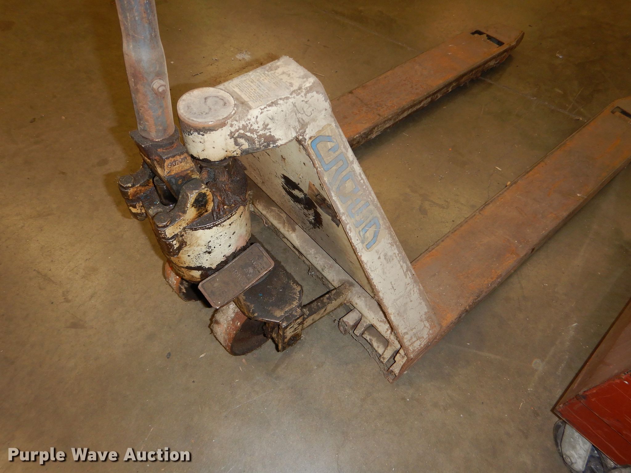 Tools in Kansas City, KS Item GJ9979 sold Purple Wave