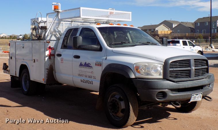 image for item DD6052 2008 Dodge Ram 5500 utility bed truck