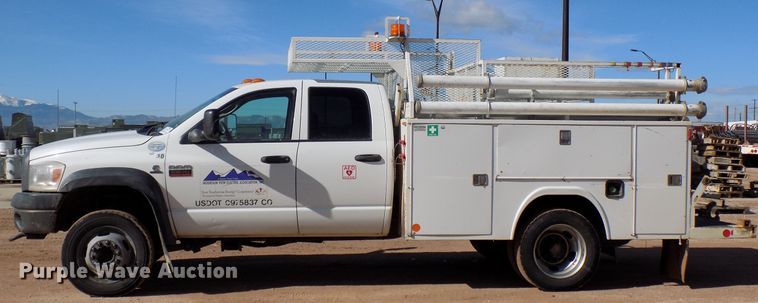 image for item DD6052 2008 Dodge Ram 5500 utility bed truck