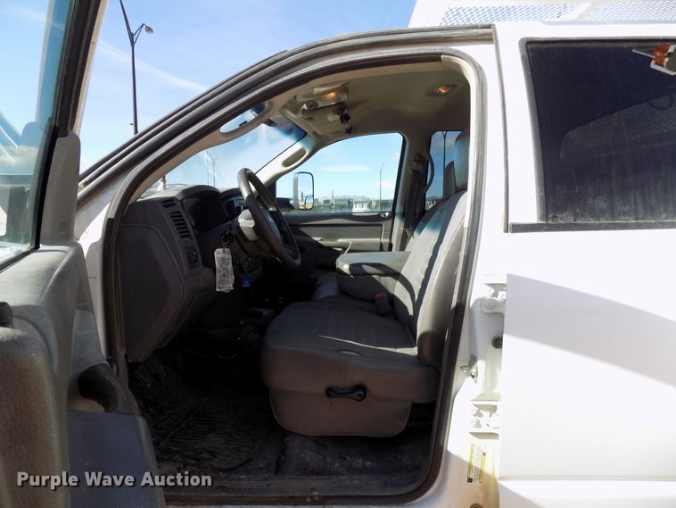 image for item DD6052 2008 Dodge Ram 5500 utility bed truck