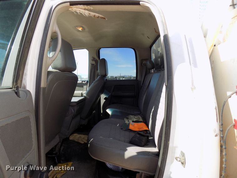 image for item DD6052 2008 Dodge Ram 5500 utility bed truck