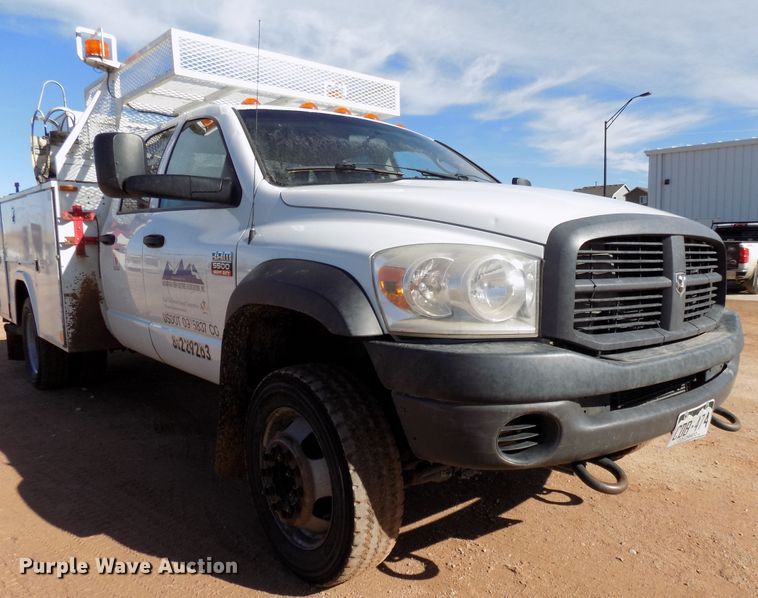 image for item DD6052 2008 Dodge Ram 5500 utility bed truck