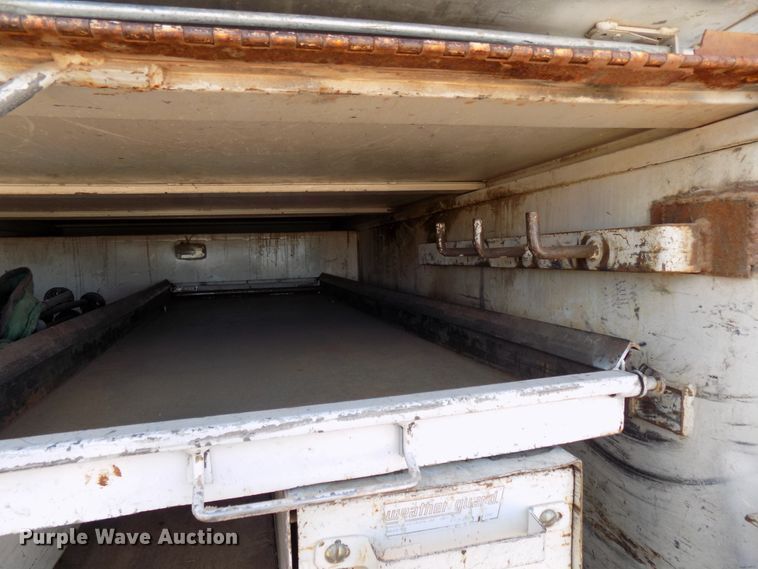 image for item DD6052 2008 Dodge Ram 5500 utility bed truck