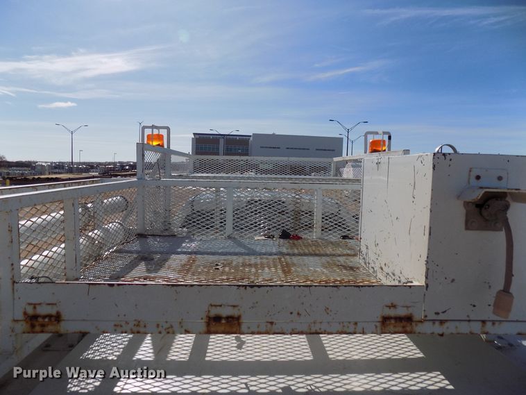 image for item DD6052 2008 Dodge Ram 5500 utility bed truck