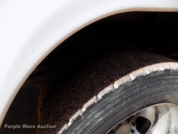 image for item DD6052 2008 Dodge Ram 5500 utility bed truck