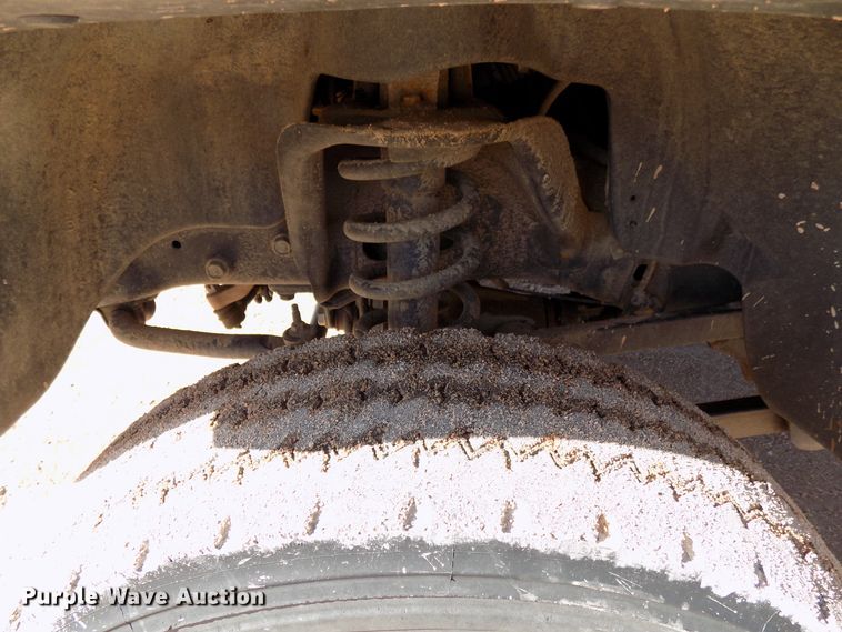 image for item DD6052 2008 Dodge Ram 5500 utility bed truck