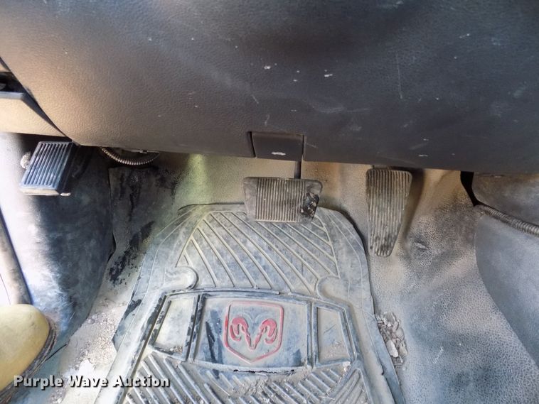 image for item DD6053 2011 Dodge Ram 5500 bucket truck