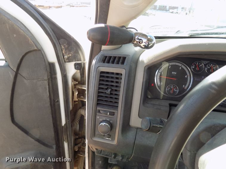 image for item DD6053 2011 Dodge Ram 5500 bucket truck