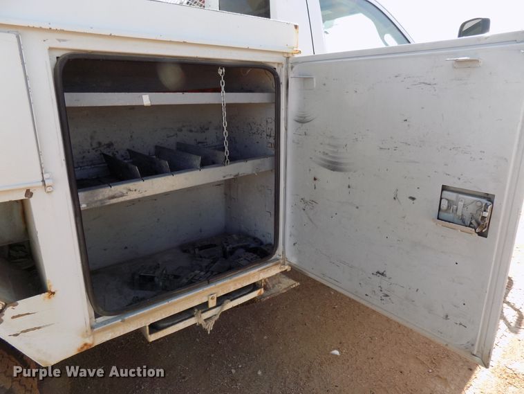 image for item DD6053 2011 Dodge Ram 5500 bucket truck