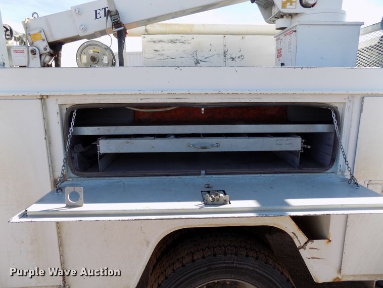 image for item DD6053 2011 Dodge Ram 5500 bucket truck