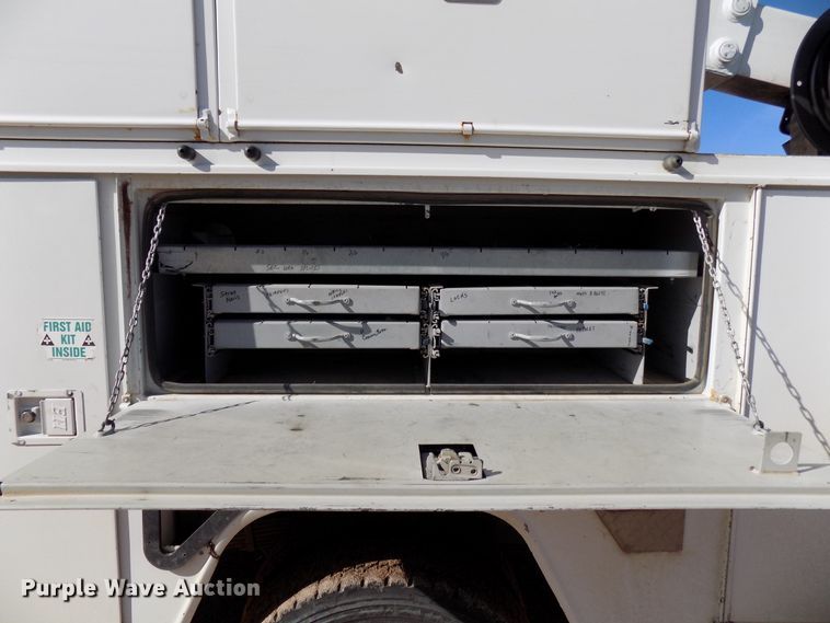 image for item DD6053 2011 Dodge Ram 5500 bucket truck