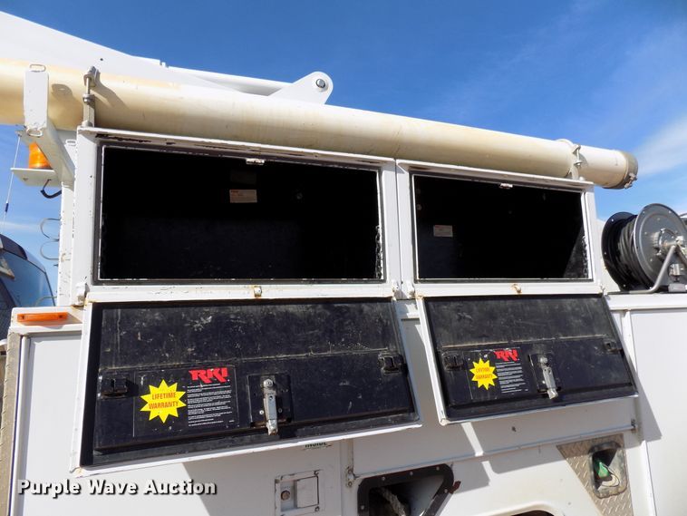 image for item DD6053 2011 Dodge Ram 5500 bucket truck