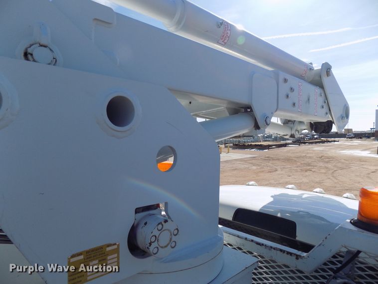 image for item DD6053 2011 Dodge Ram 5500 bucket truck