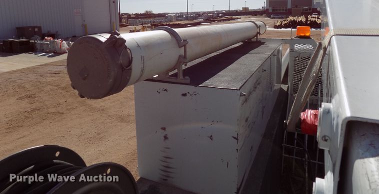 image for item DD6053 2011 Dodge Ram 5500 bucket truck