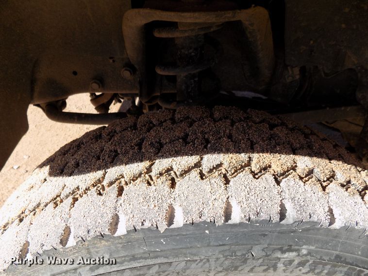 image for item DD6053 2011 Dodge Ram 5500 bucket truck