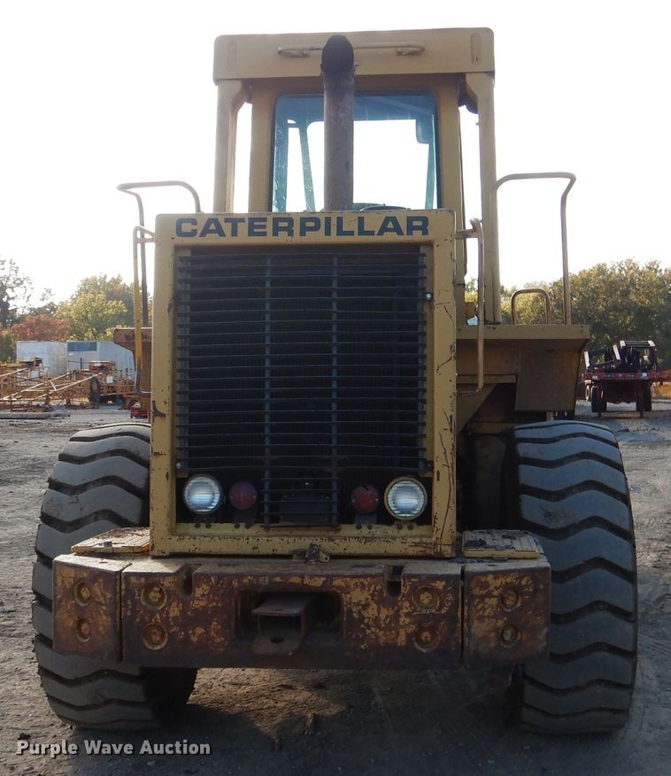 image for item DE4032 1981 Caterpillar 950B wheel loader