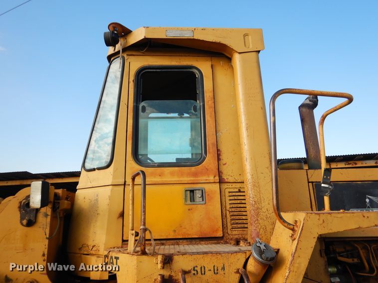 image for item DE4032 1981 Caterpillar 950B wheel loader