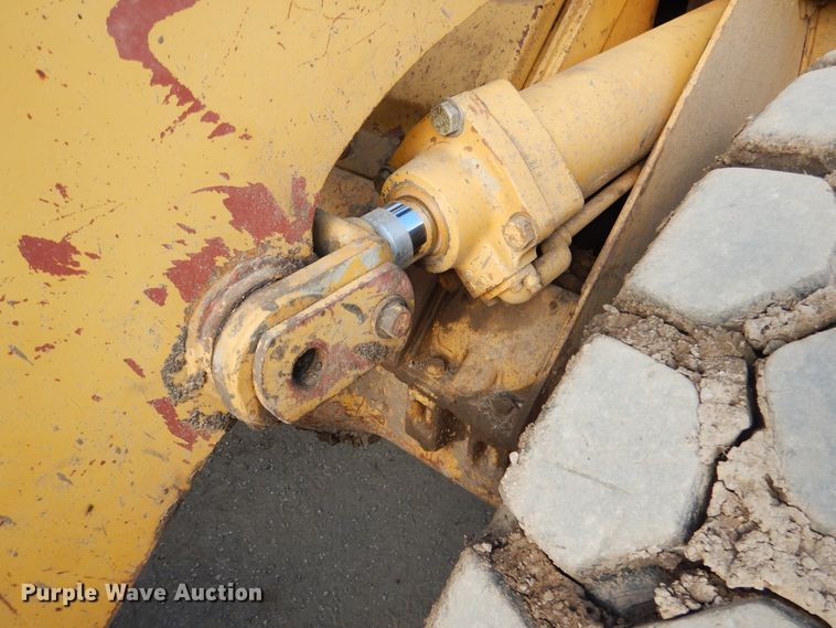 image for item DE4032 1981 Caterpillar 950B wheel loader