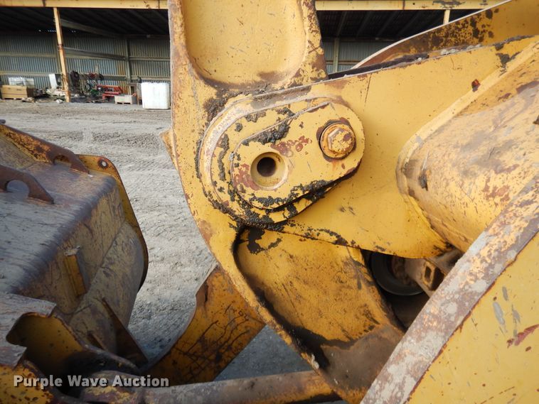 image for item DE4032 1981 Caterpillar 950B wheel loader