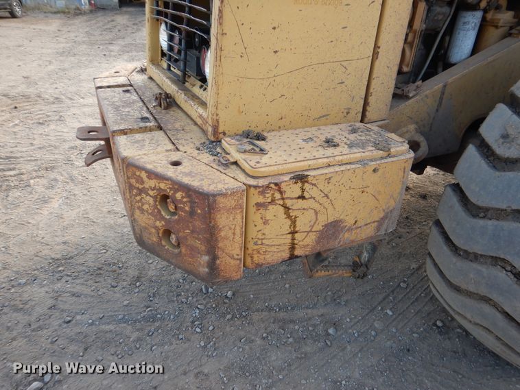 image for item DE4032 1981 Caterpillar 950B wheel loader