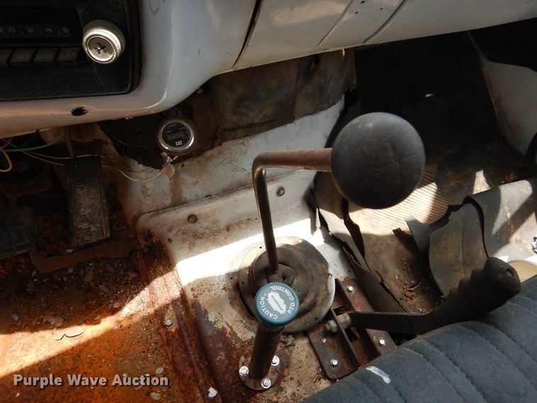 image for item DF2569 1980 GMC dump truck