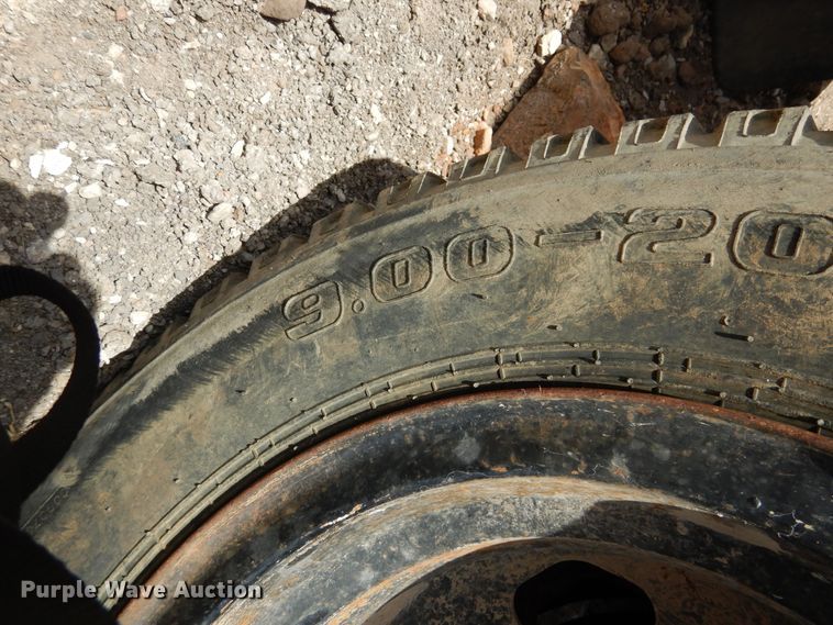 image for item DF2569 1980 GMC dump truck