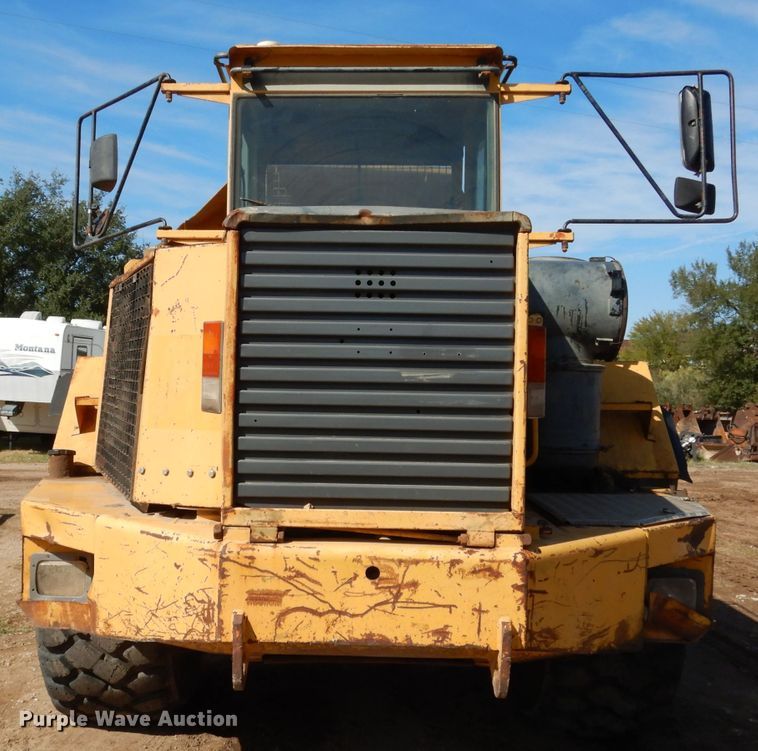 image for item DF2589 1993 Volvo A35 haul truck