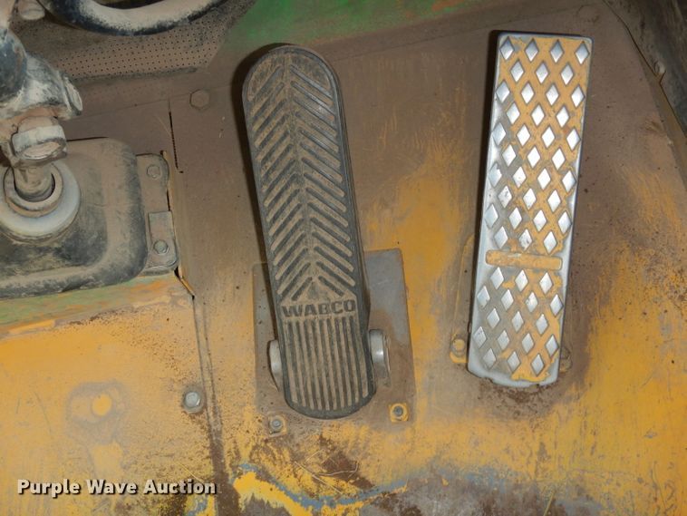 image for item DF2589 1993 Volvo A35 haul truck