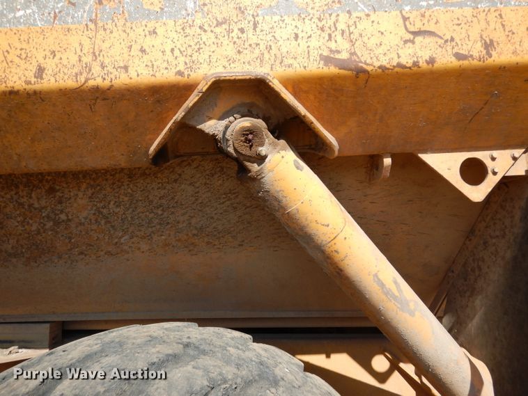 image for item DF2589 1993 Volvo A35 haul truck