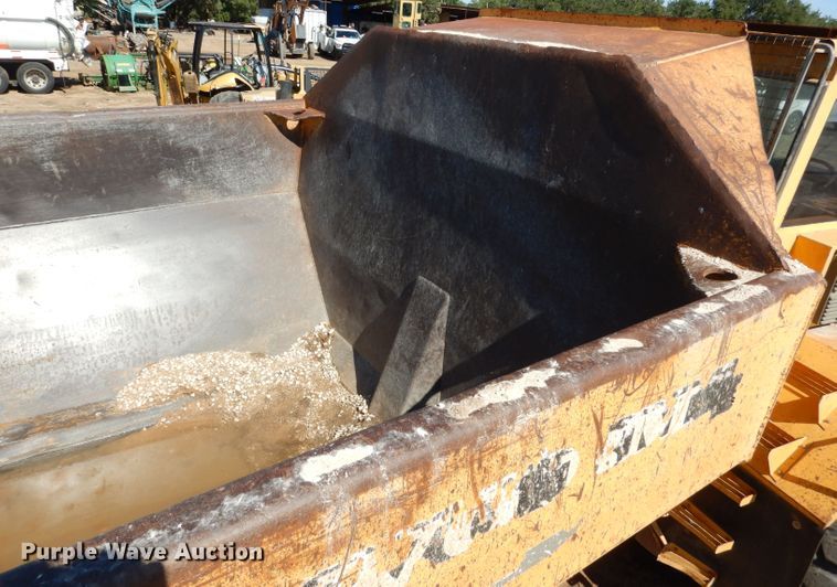 image for item DF2589 1993 Volvo A35 haul truck