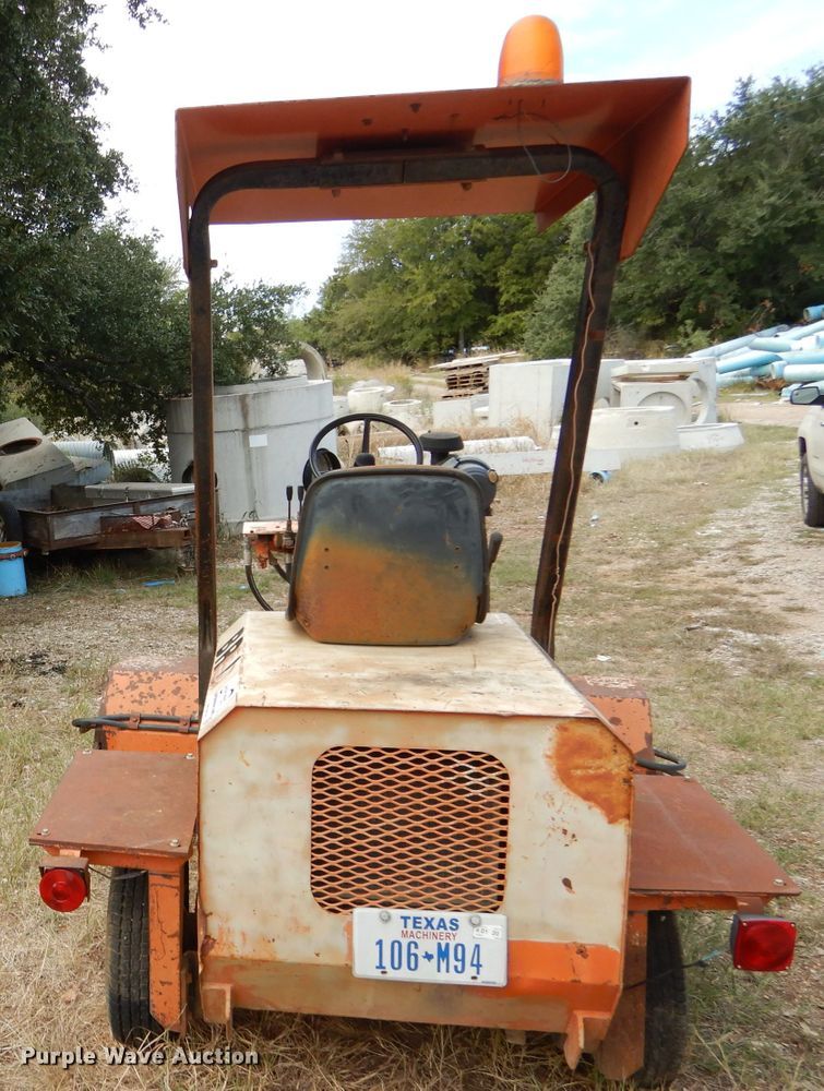 image for item DF2590 1990 Laymor 6HB broom