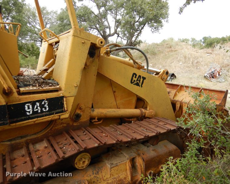 image for item DF2591 Caterpillar 943 track loader