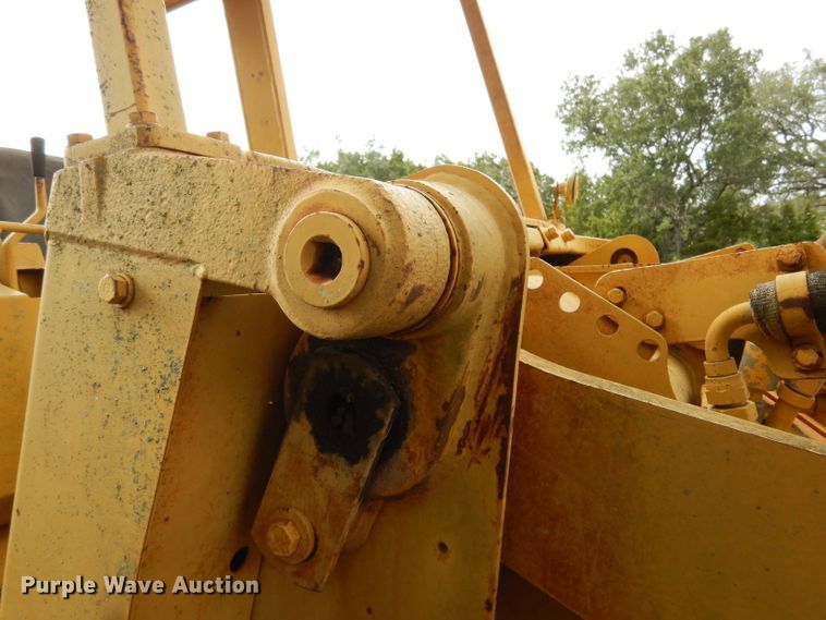 image for item DF2591 Caterpillar 943 track loader