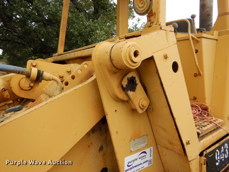 image for item DF2591 Caterpillar 943 track loader