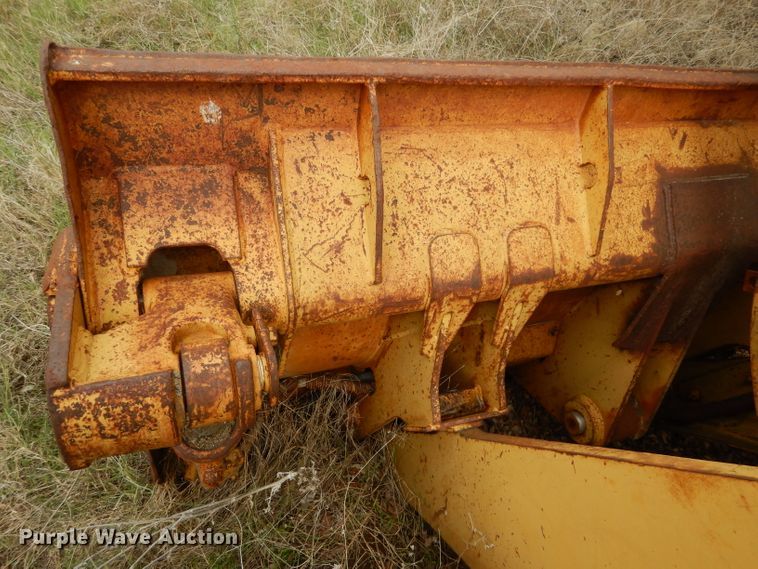 image for item DF2591 Caterpillar 943 track loader