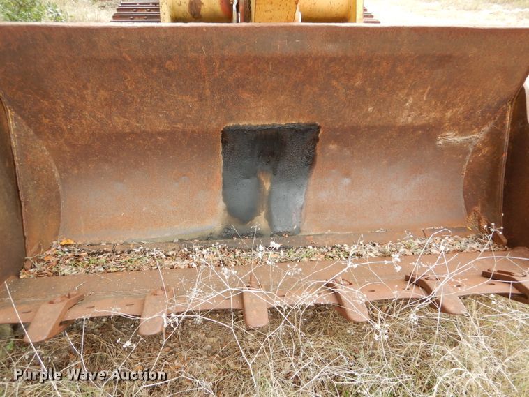 image for item DF2591 Caterpillar 943 track loader