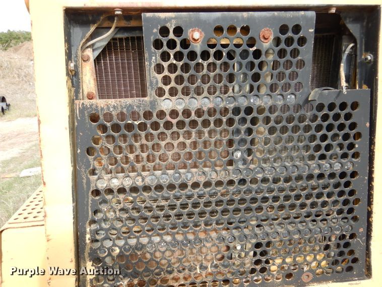 image for item DF2591 Caterpillar 943 track loader