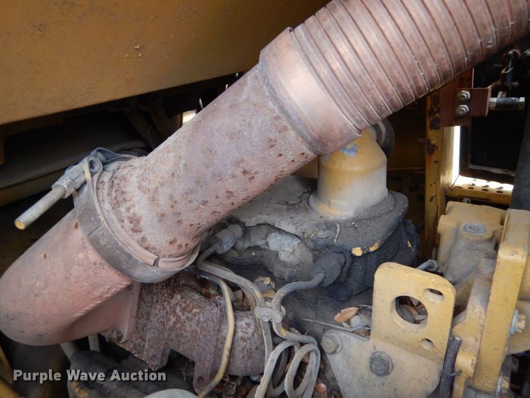 image for item DF2591 Caterpillar 943 track loader