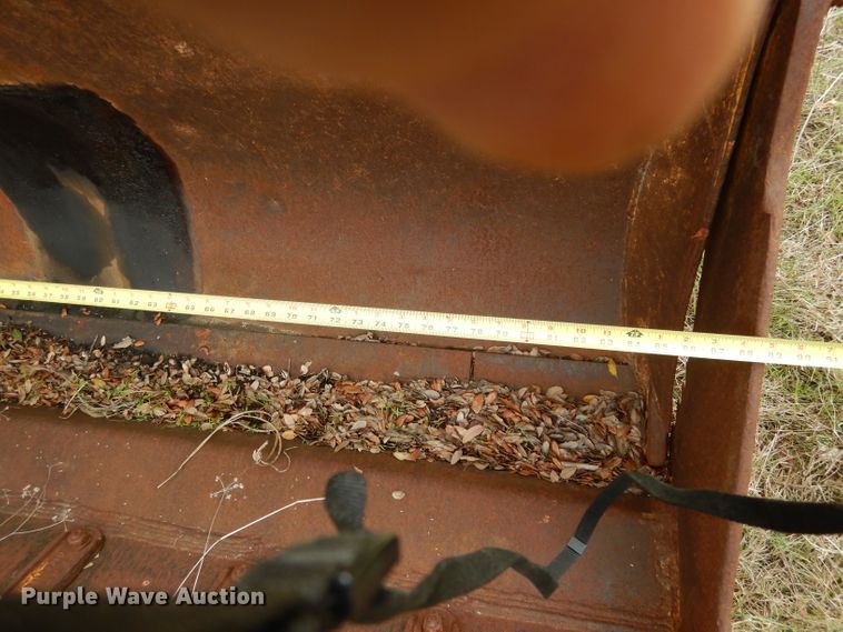 image for item DF2591 Caterpillar 943 track loader