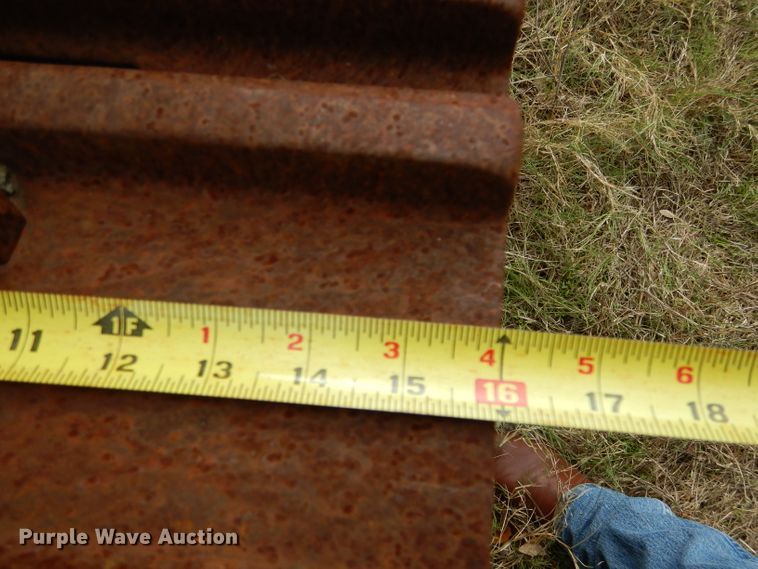 image for item DF2591 Caterpillar 943 track loader