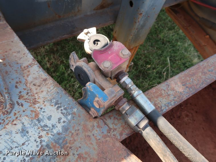 image for item DG4232 1998 Holden TDO40 equipment trailer