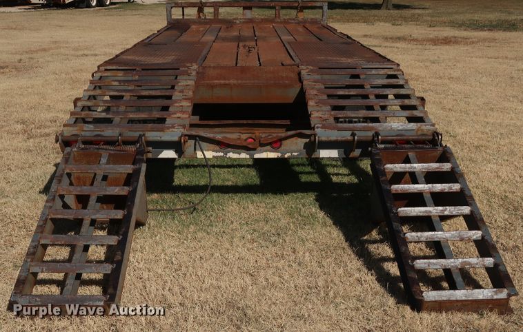 image for item DG4232 1998 Holden TDO40 equipment trailer