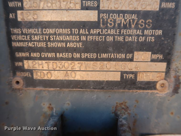 image for item DG4232 1998 Holden TDO40 equipment trailer