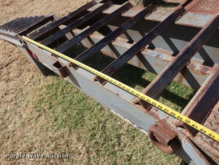 image for item DG4232 1998 Holden TDO40 equipment trailer