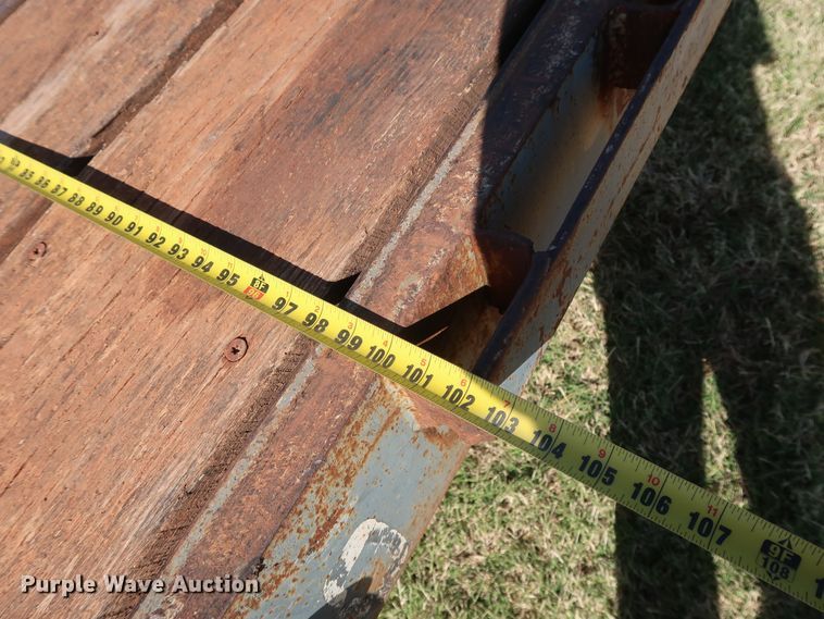 image for item DG4232 1998 Holden TDO40 equipment trailer