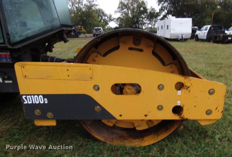 image for item DG6657 2009 Volvo SD100D single drum vibratory roller