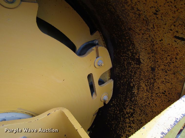 image for item DG6657 2009 Volvo SD100D single drum vibratory roller