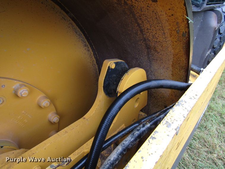 image for item DG6657 2009 Volvo SD100D single drum vibratory roller