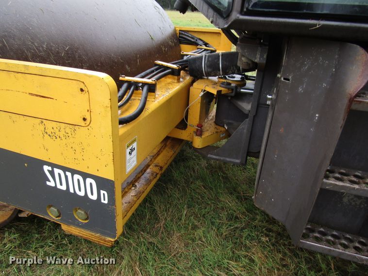 image for item DG6657 2009 Volvo SD100D single drum vibratory roller