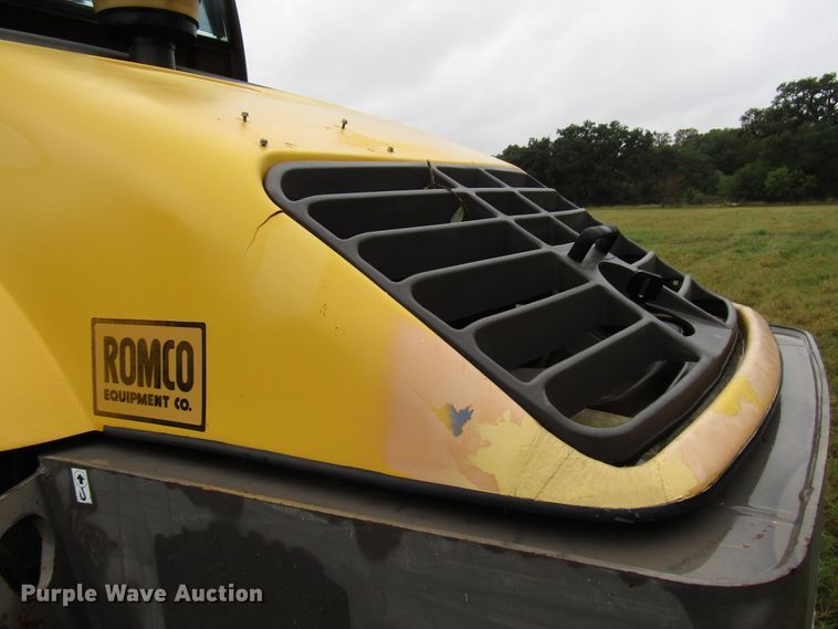 image for item DG6657 2009 Volvo SD100D single drum vibratory roller